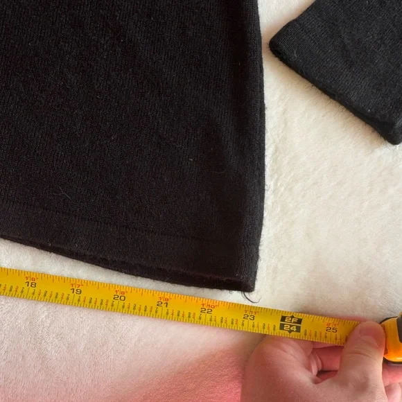 Black and Red Floral Women's Sweater - Picture 7 of 8